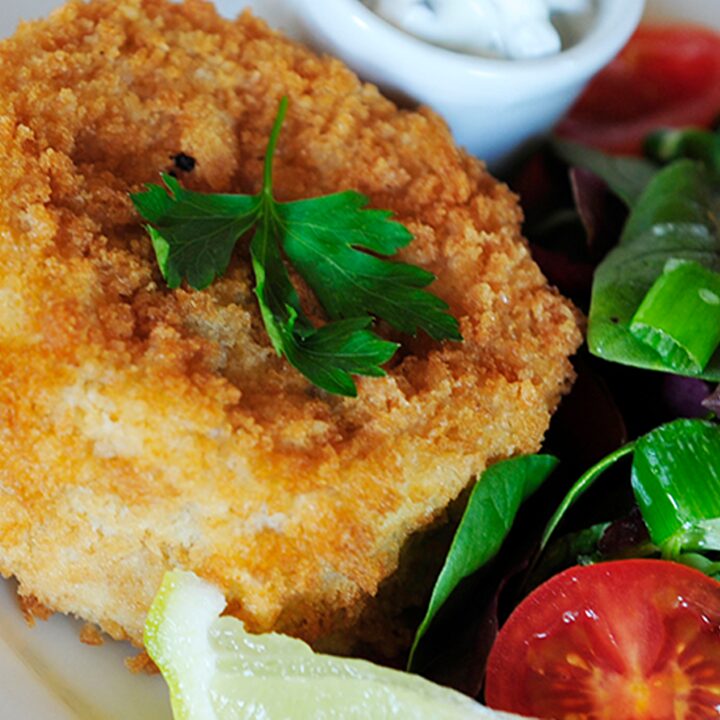 fish cakes with greek style tartare sauce - Glenisk