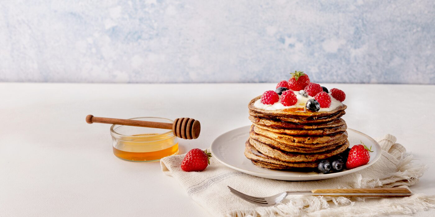 high protein banana & yogurt pancakes - Glenisk